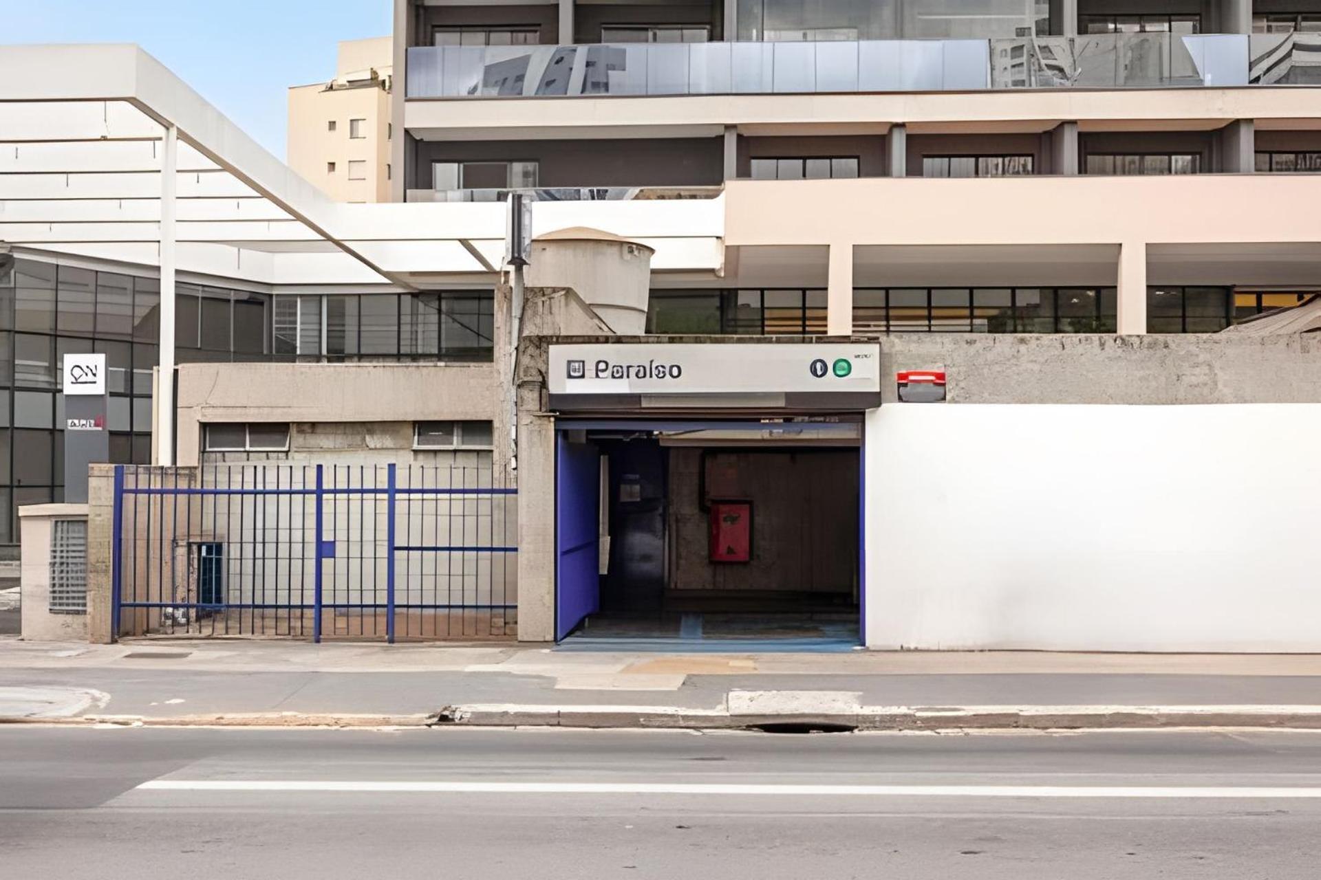 Easy Star - Charmoso No Coracao Da Paraiso - Sq04i São Paulo
